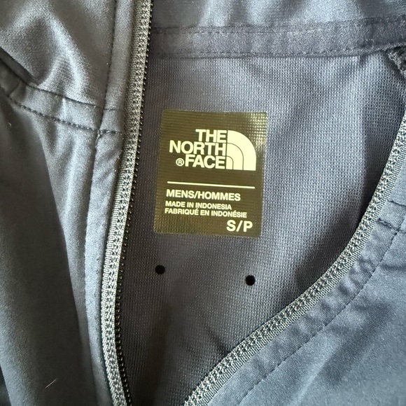 The North Face Men's Navy Windbreaker - Picture 4 of 4